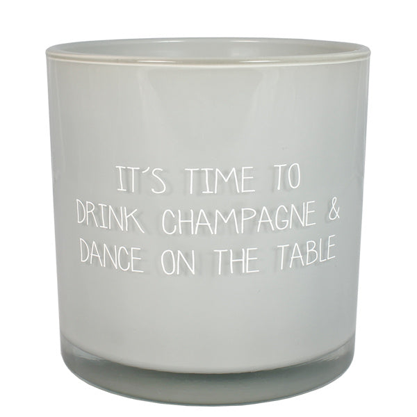 Sojakaars | Drink champagne &amp; dance on the table | Amber&