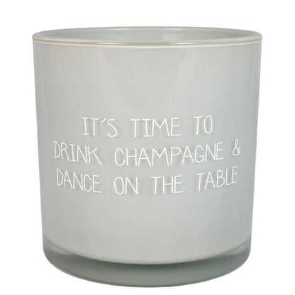 Sojakaars | Drink champagne &amp; dance on the table | Amber&